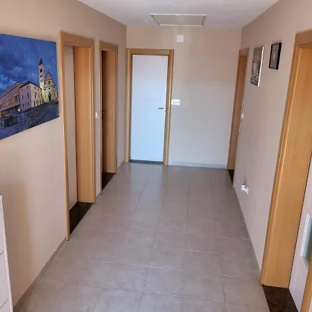 In With Air Conditioning, Wifi, Washing Machine, Dishwasher Lejlighed