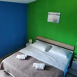 In With Air Conditioning, Wifi, Washing Machine, Dishwasher Apartament *