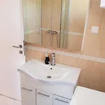 In With Air Conditioning, Wifi, Washing Machine, Dishwasher Apartament *