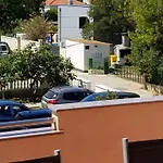 In With Air Conditioning, Wifi, Washing Machine, Dishwasher Apartament *