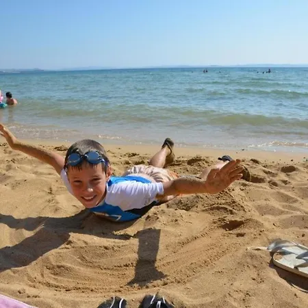 In With Air Conditioning, Wifi, Washing Machine, Dishwasher Vrsi