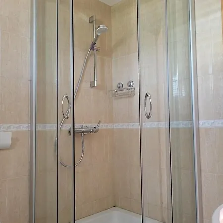 In With Air Conditioning, Wifi, Washing Machine, Dishwasher Apartamento *