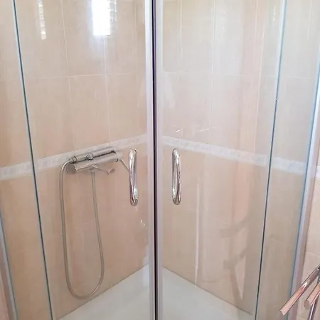 In With Air Conditioning, Wifi, Washing Machine, Dishwasher Vrsi