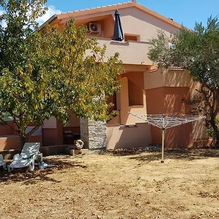 In With Air Conditioning, Wifi, Washing Machine, Dishwasher Vrsi