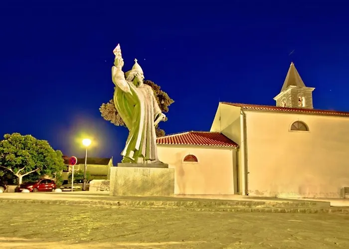 In With Air Conditioning, Wifi, Washing Machine, Dishwasher Lägenhet *