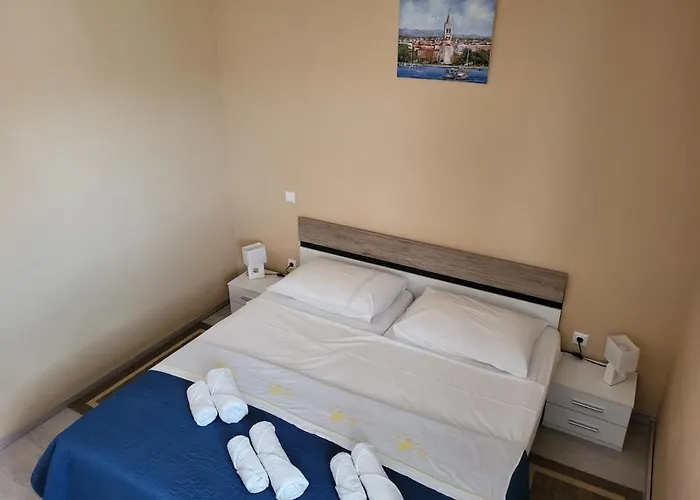 Lägenhet In With Air Conditioning, Wifi, Washing Machine, Dishwasher *