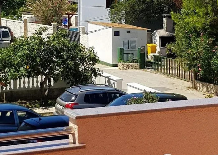 In With Air Conditioning, Wifi, Washing Machine, Dishwasher Lägenhet *